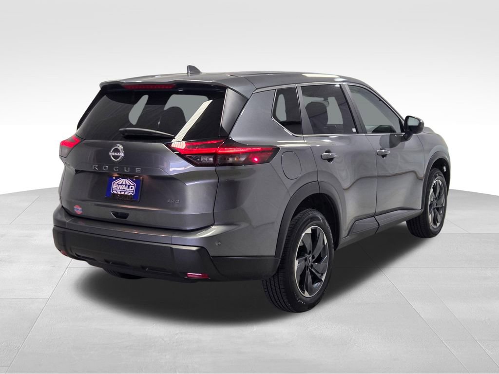 Used 2025 Nissan Rogue SV AWD/4WD image 25