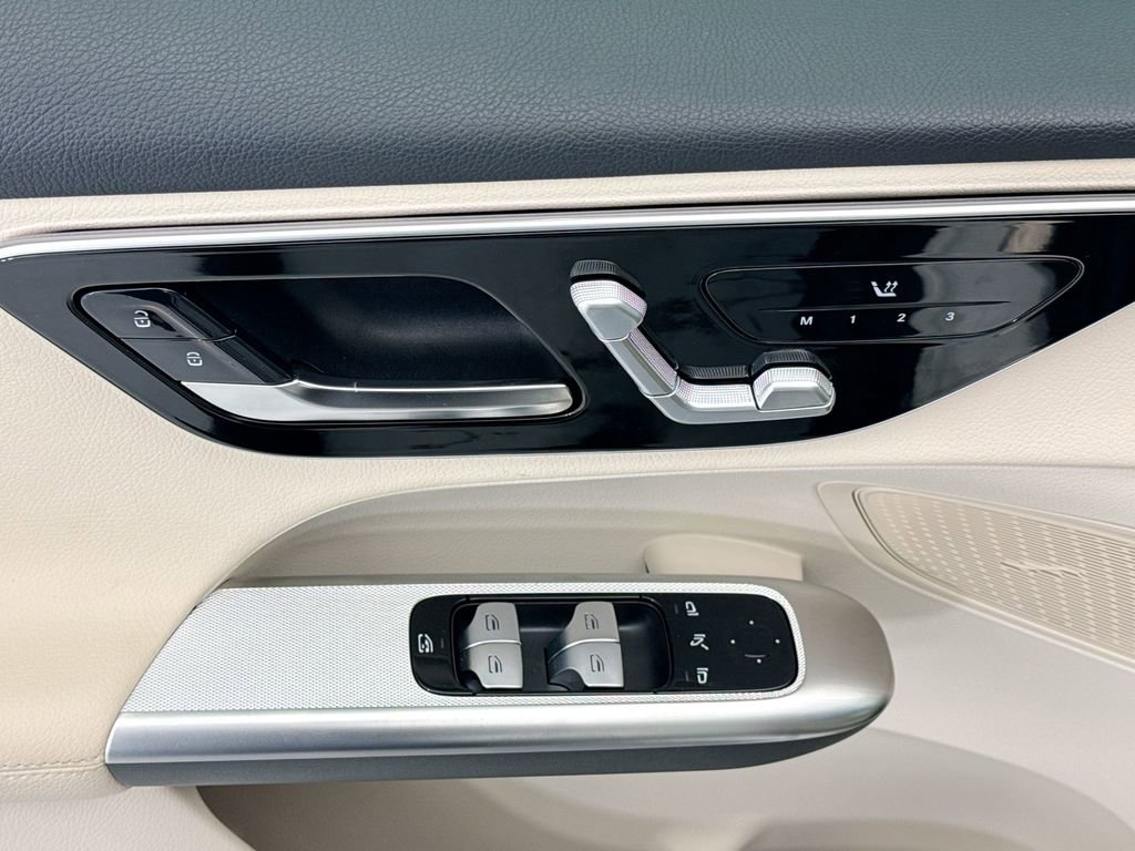 Certified 2026 Mercedes-Benz GLC 300 4MATIC image 21