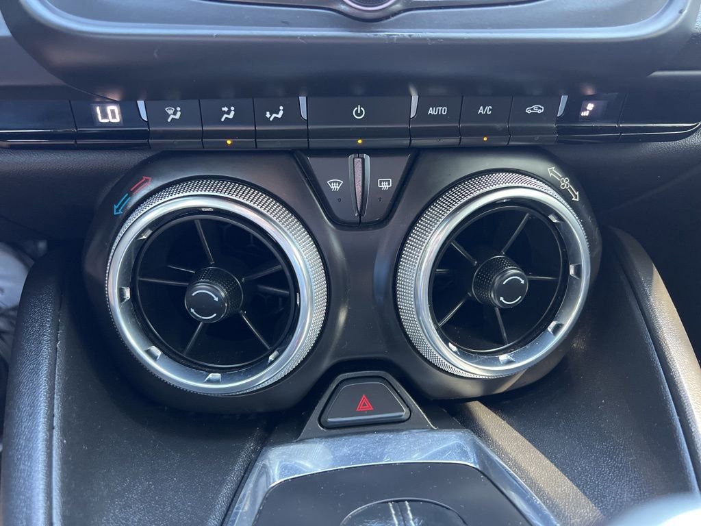 Used 2022 Chevrolet Camaro LT image 23