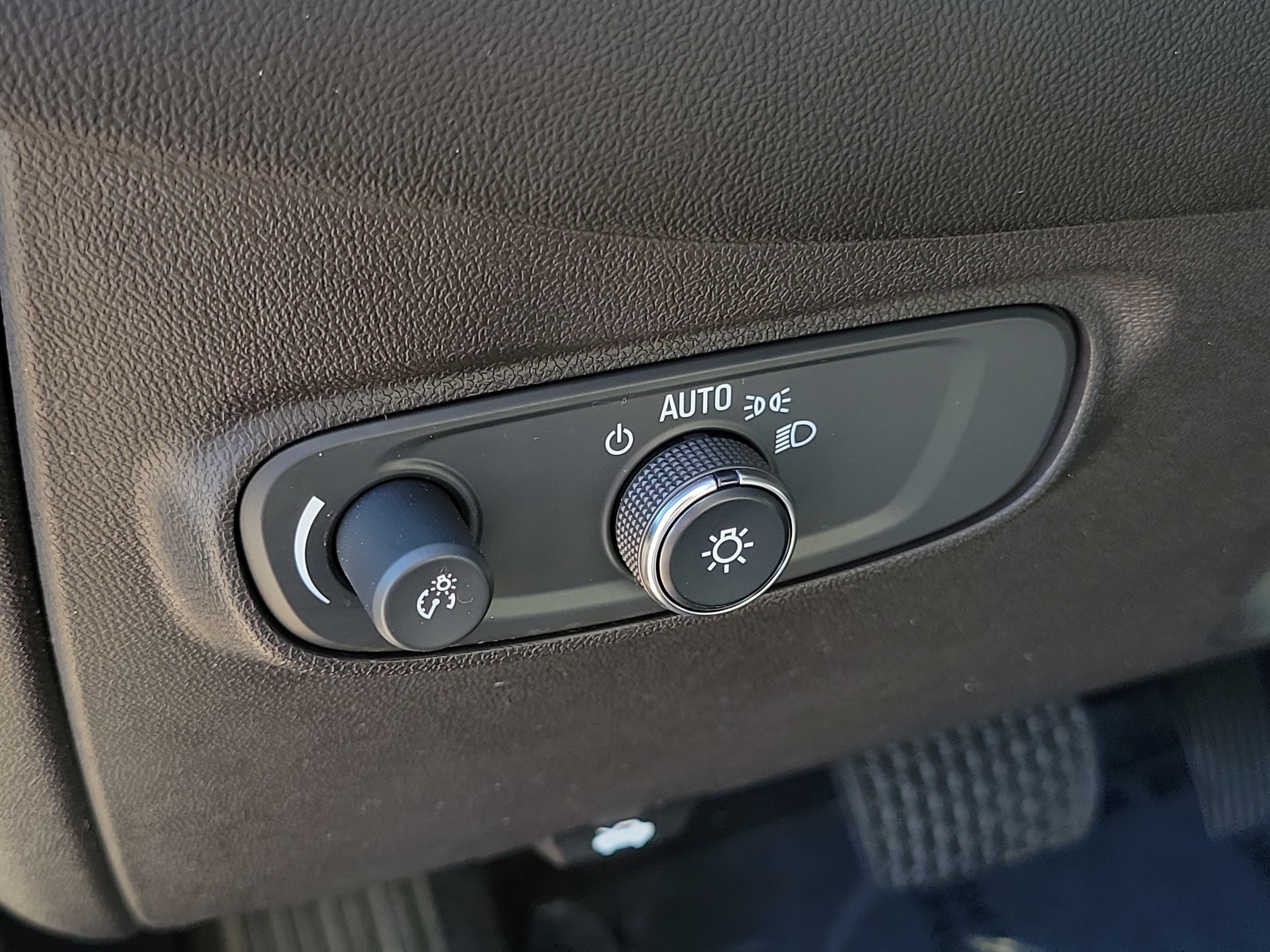 Used 2022 Chevrolet Equinox LT AWD/4WD image 22