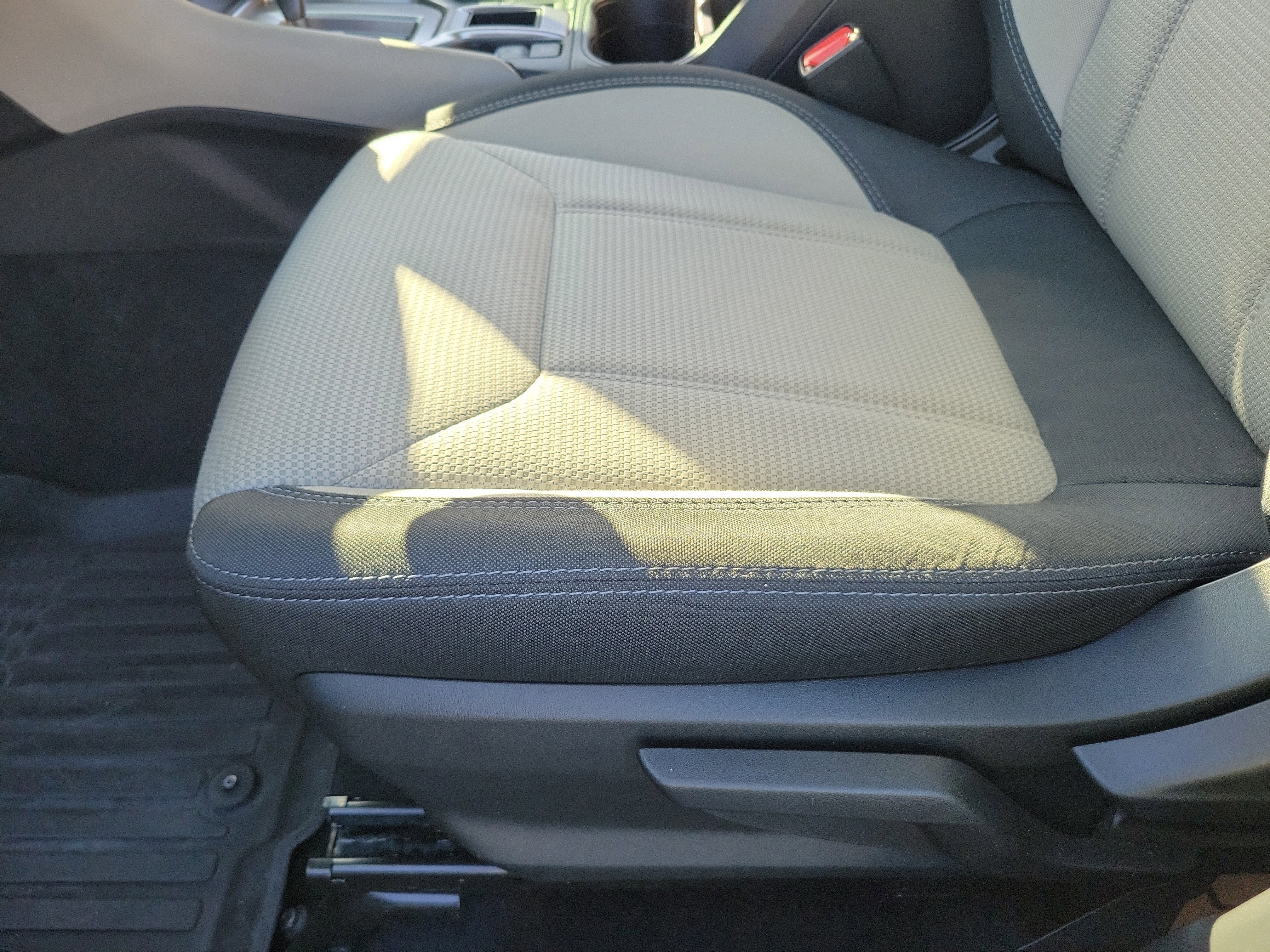 Certified 2022 Subaru Forester image 21