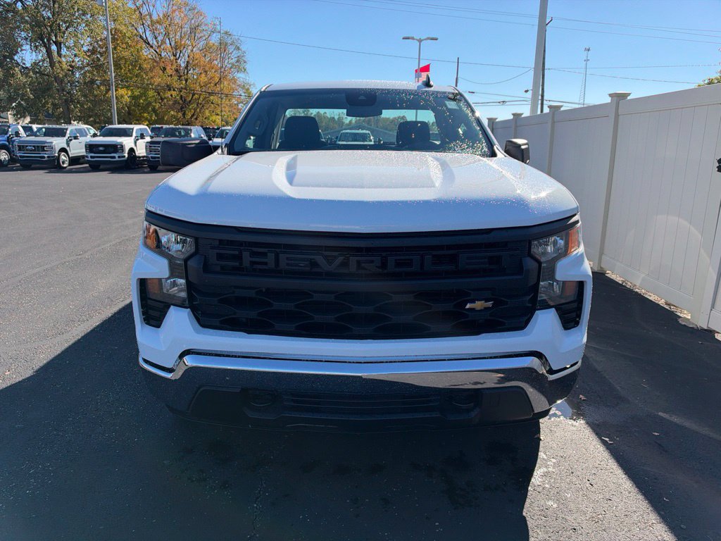 Used 2025 Chevrolet Silverado 1500 W/T RWD image 3