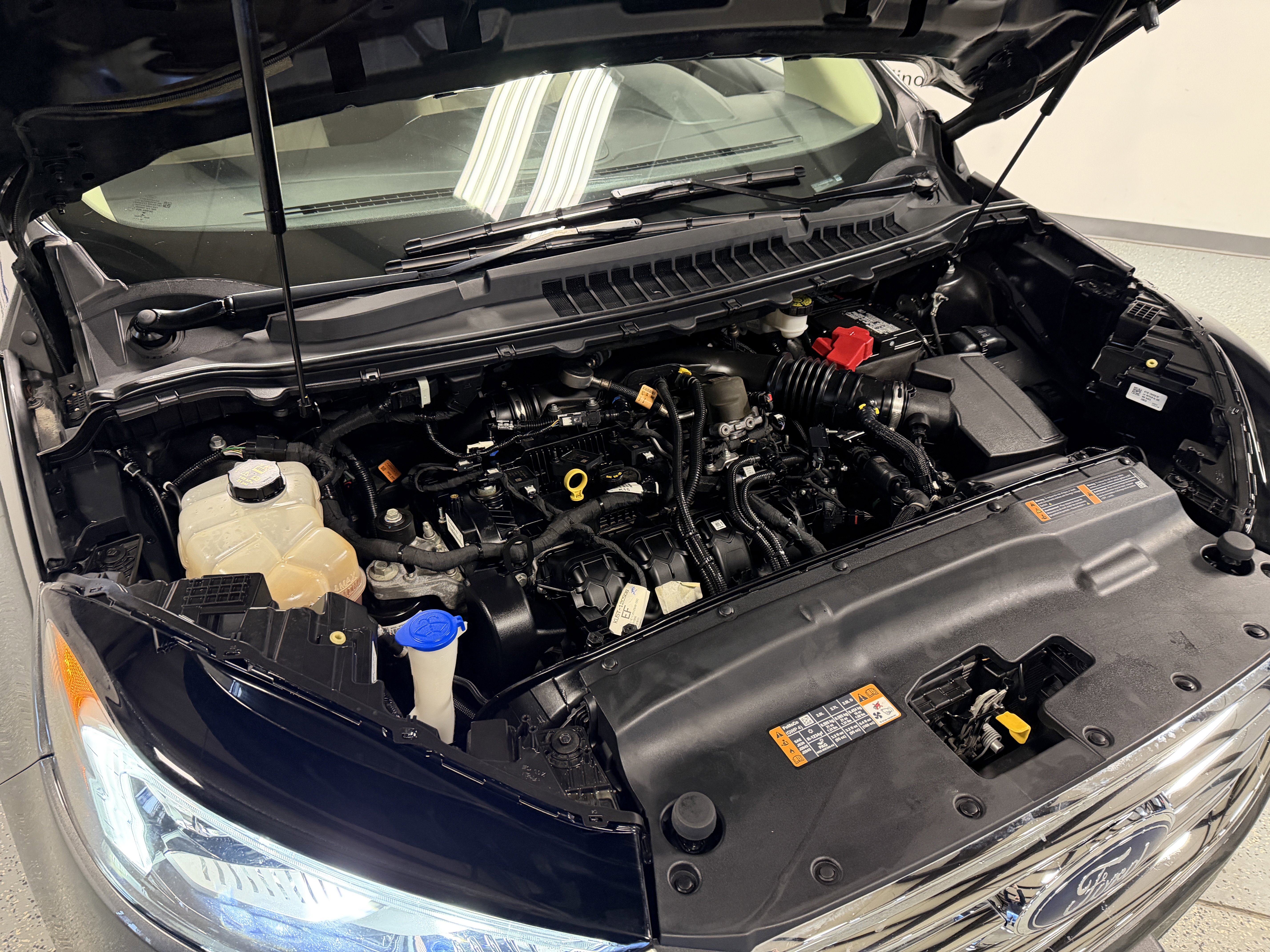 Used 2019 Ford Edge SEL image 30