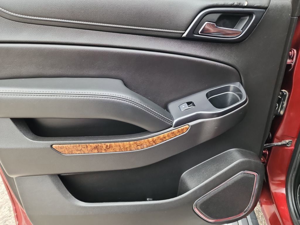 Used 2020 Chevrolet Suburban Premier w/ Premier Plus Edition image 38