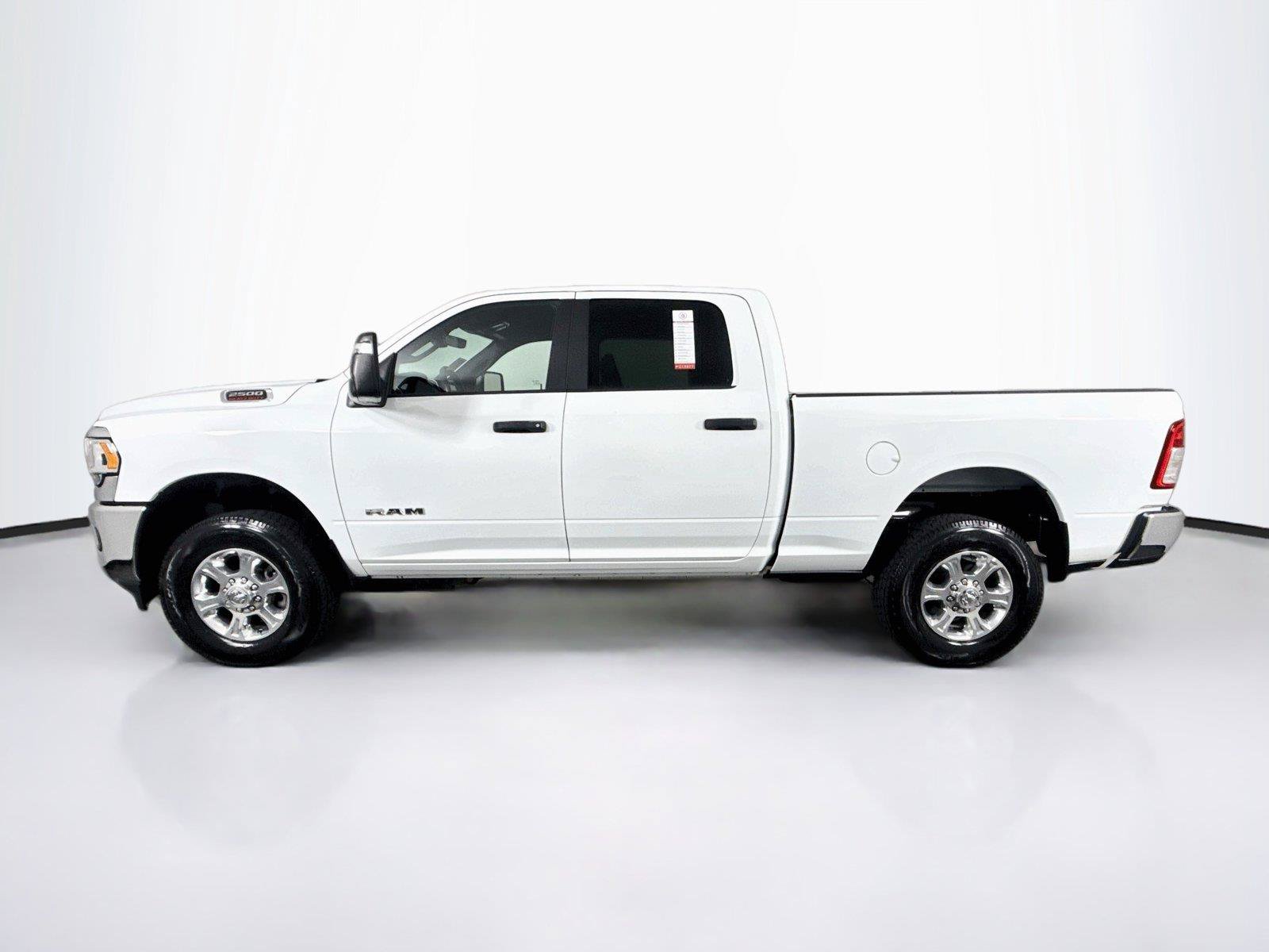 Used 2024 RAM 2500 Big Horn AWD/4WD image 12