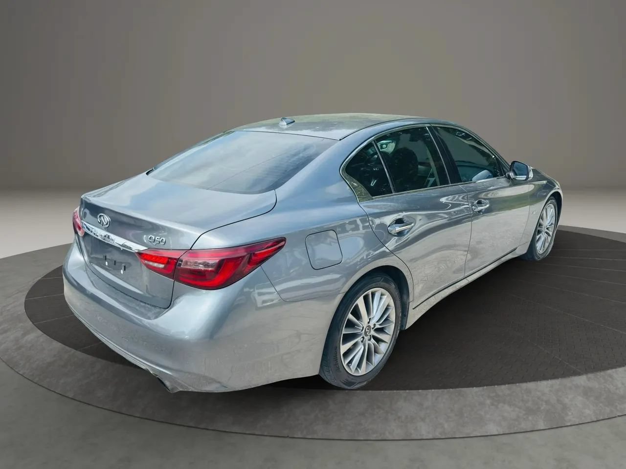 Used 2019 INFINITI Q50 Luxe RWD image 5