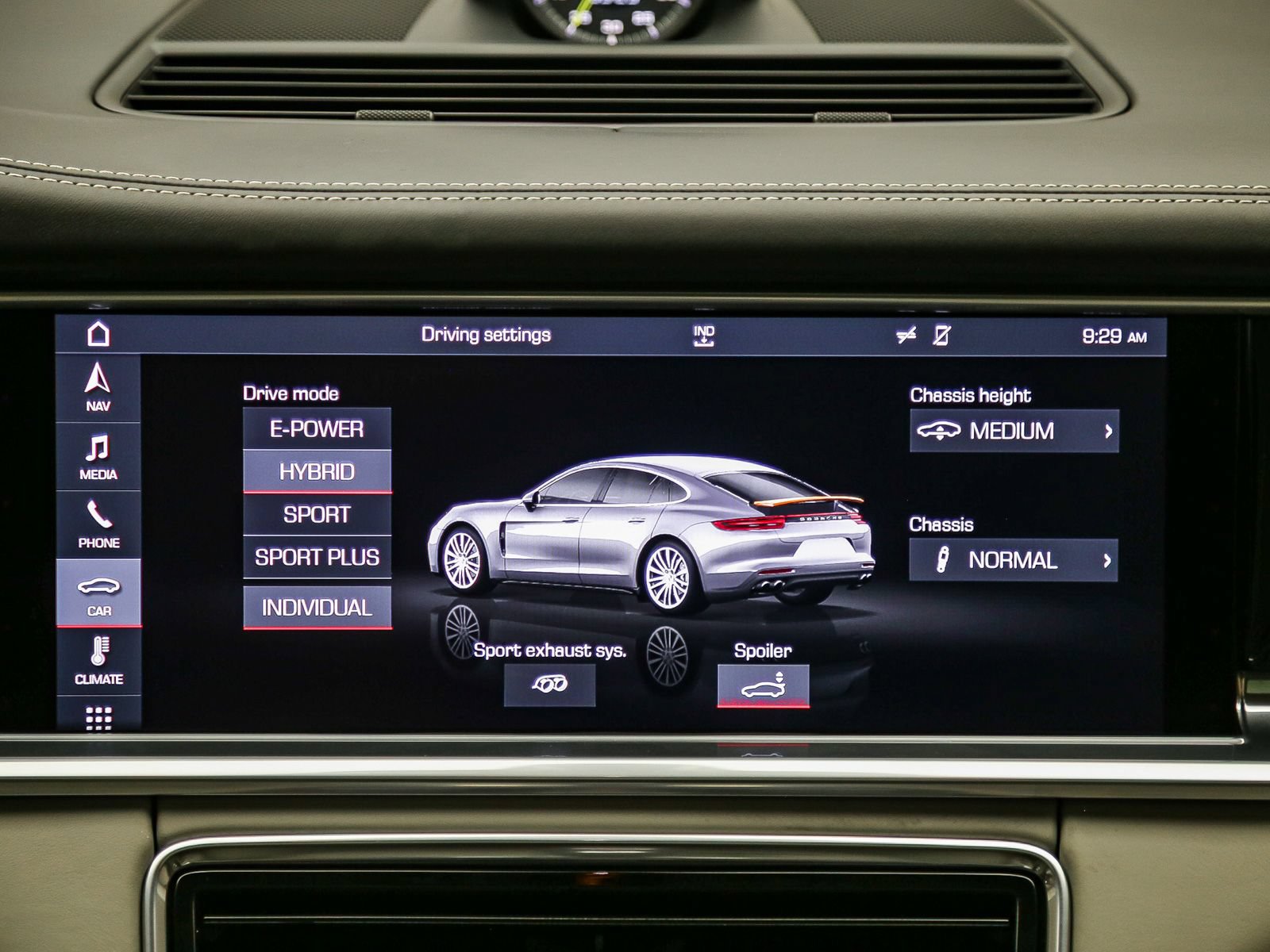 Used 2018 Porsche Panamera 4 Executive AWD/4WD image 18