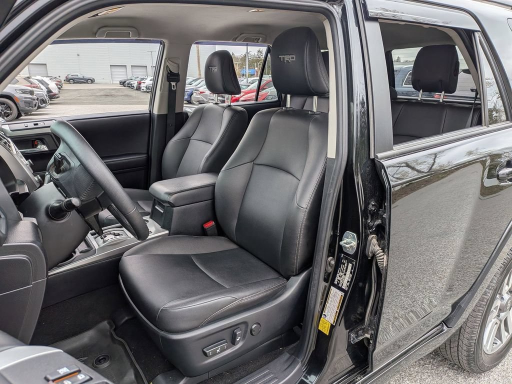 Certified 2023 Toyota 4Runner TRD Sport w/ Technology Package AWD/4WD image 8