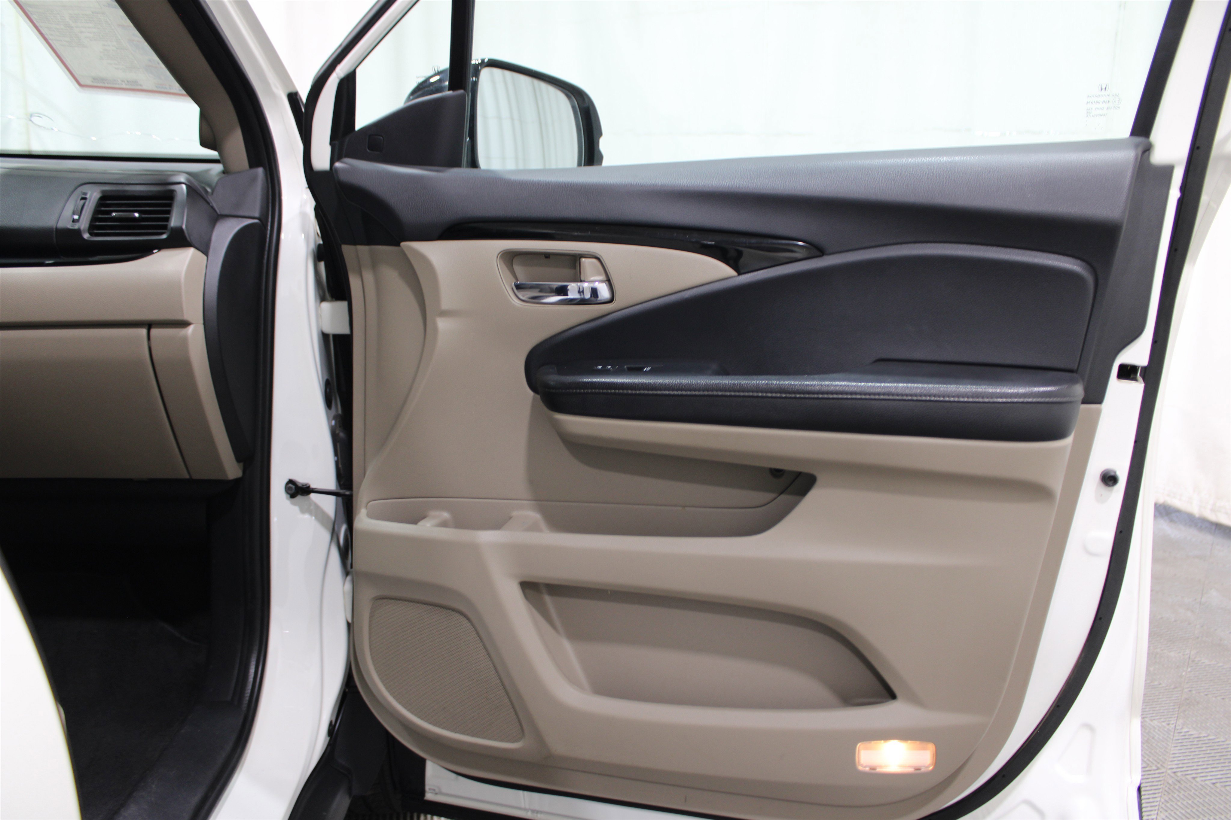 Used 2019 Honda Ridgeline RTL-E image 25