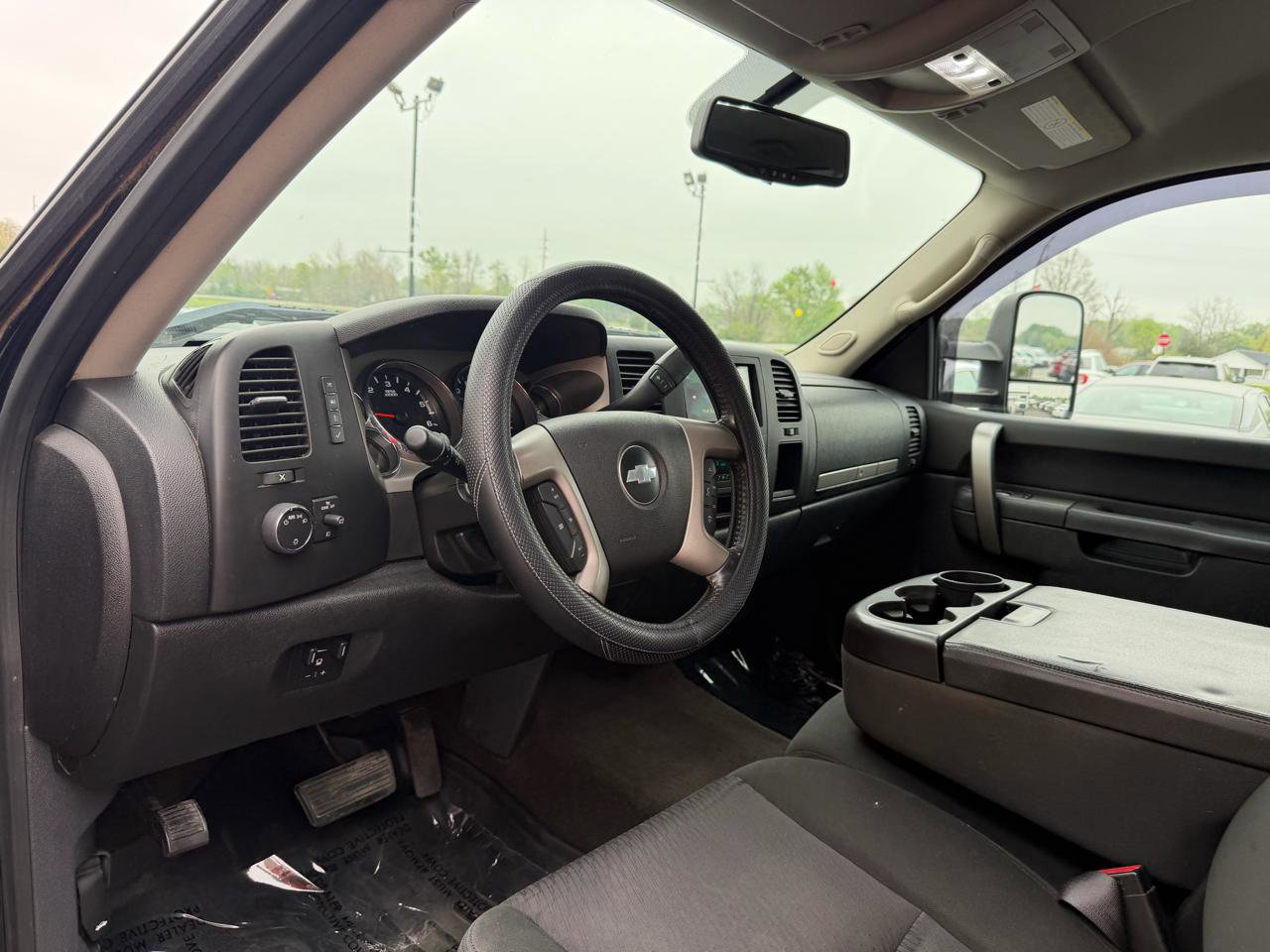 Used 2013 Chevrolet Silverado 2500 LT w/ Interior Plus Package image 13