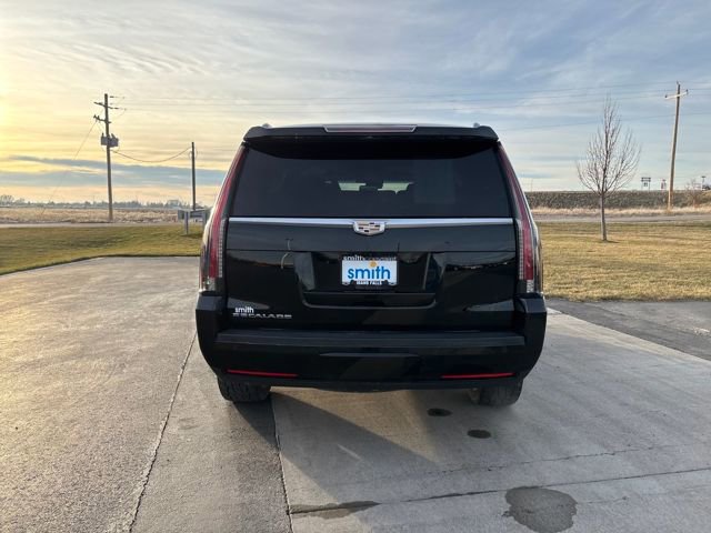 Certified 2018 Cadillac Escalade Premium Luxury image 4
