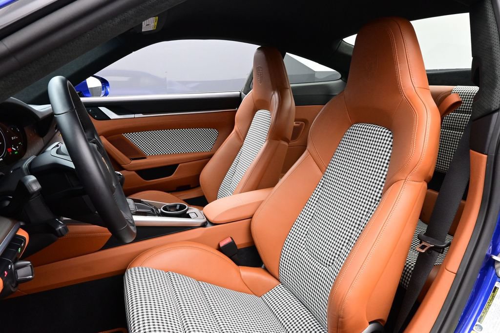 Used 2023 Porsche 911 Sport Classic RWD image 5