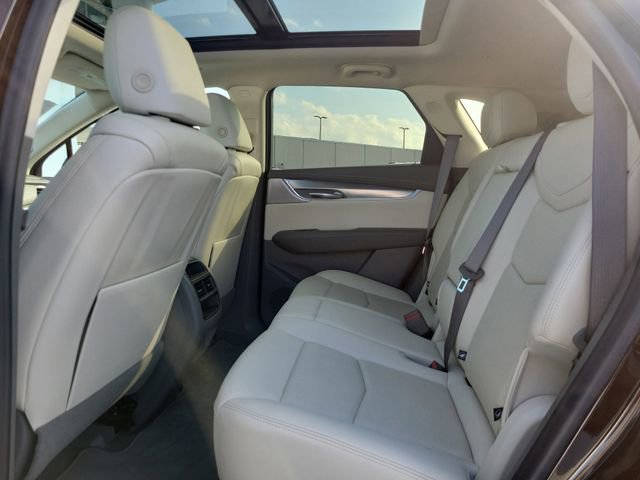 Used 2021 Cadillac XT5 Premium Luxury FWD image 21