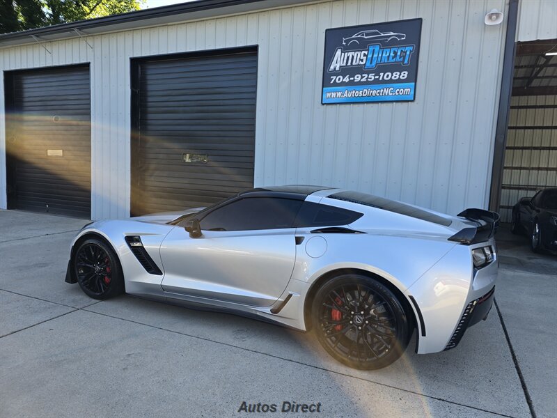 Used 2016 Chevrolet Corvette Z06 w/ Z07 Performance Package RWD image 11