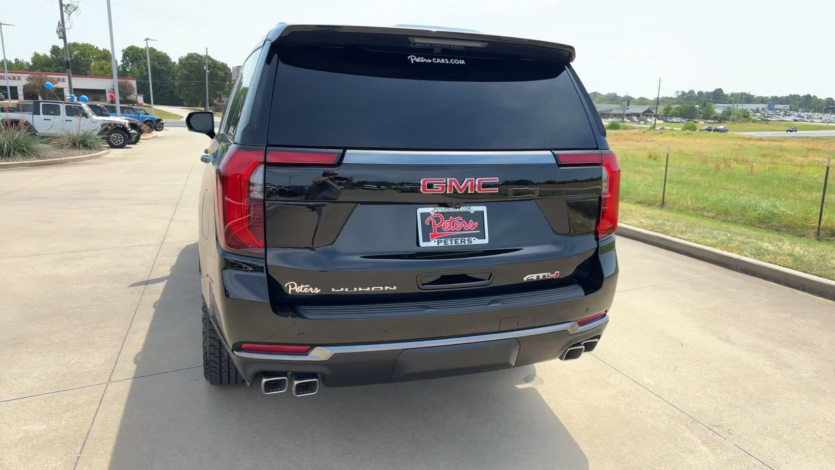 Used 2026 GMC Yukon XL AT4 AWD/4WD image 8