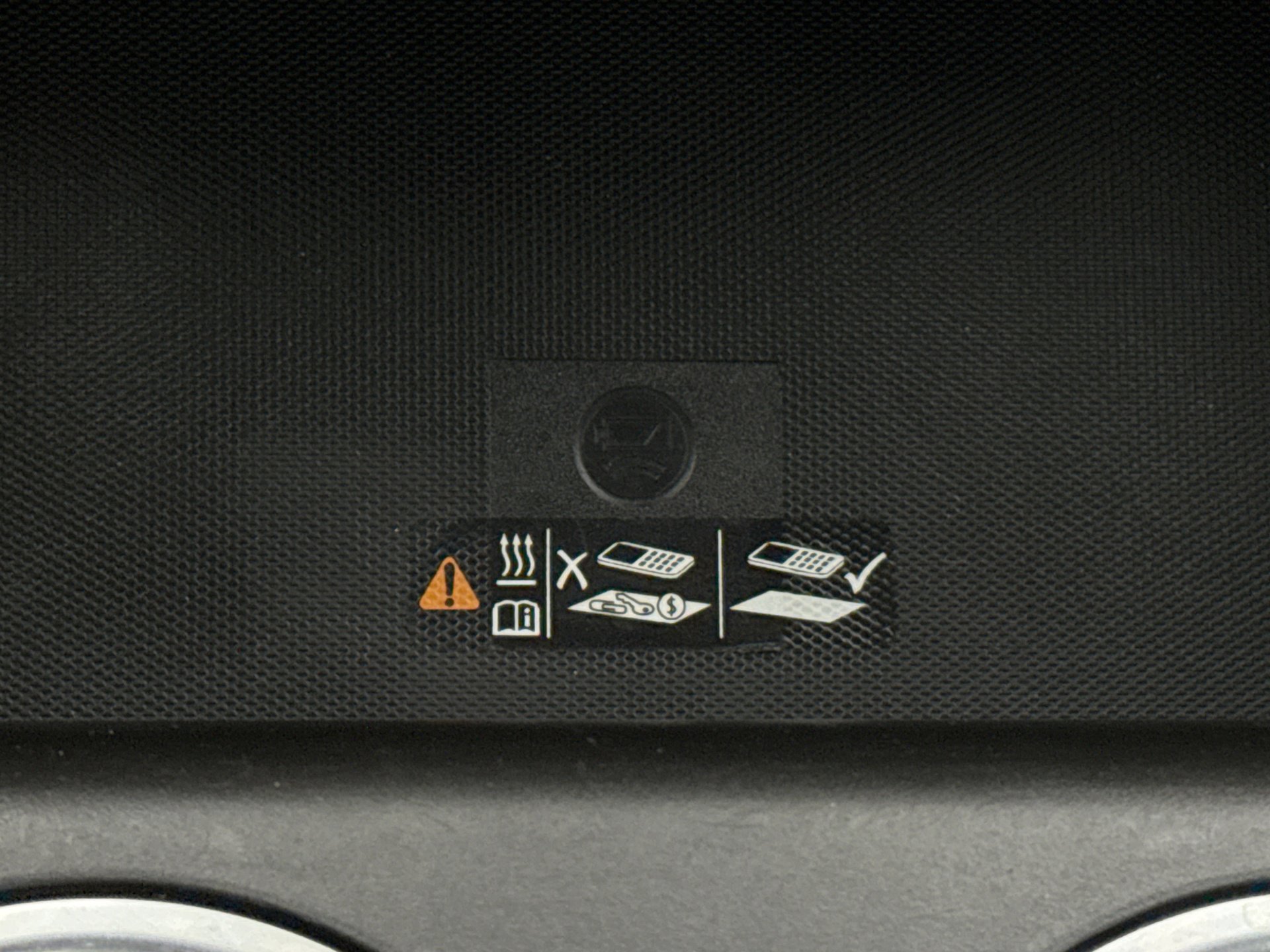 Used 2022 Chevrolet Tahoe RST w/ Sport Performance Package image 17