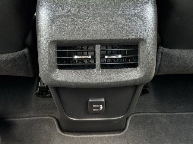 Used 2023 Chevrolet Equinox RS FWD image 29