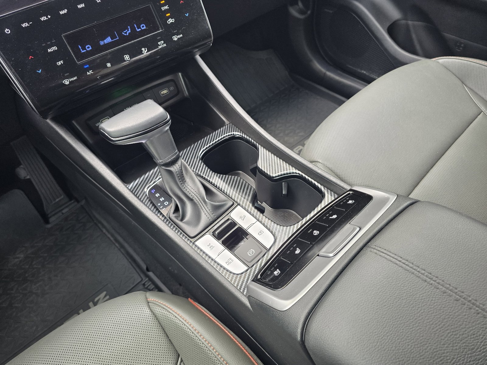 Used 2023 Hyundai Santa Cruz Limited image 17