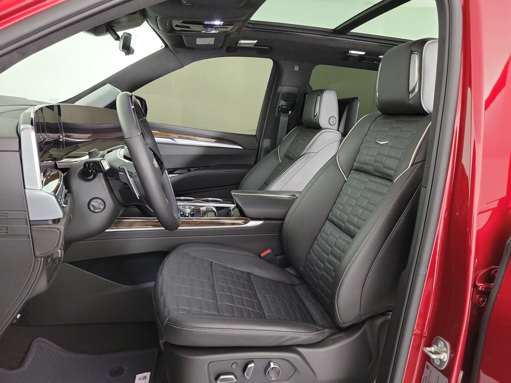 Certified 2026 Cadillac Escalade ESV Platinum Sport w/ LPO, ONYX Package AWD/4WD image 20
