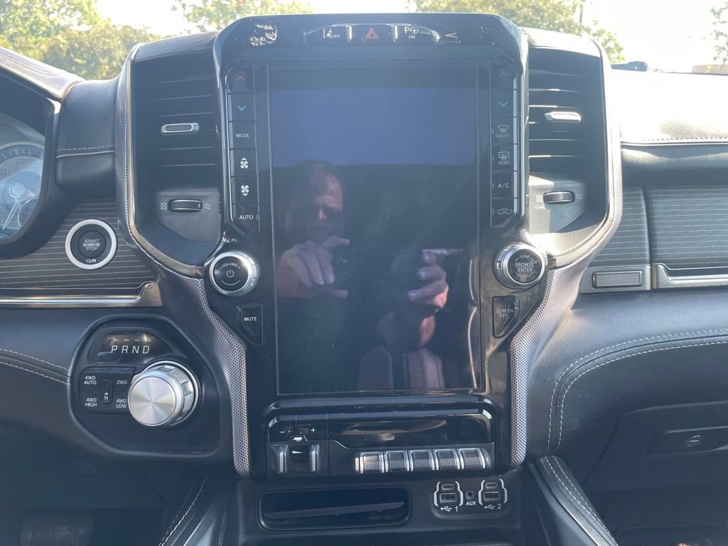 Used 2020 RAM 1500 Limited w/ Black Appearance Package image 13