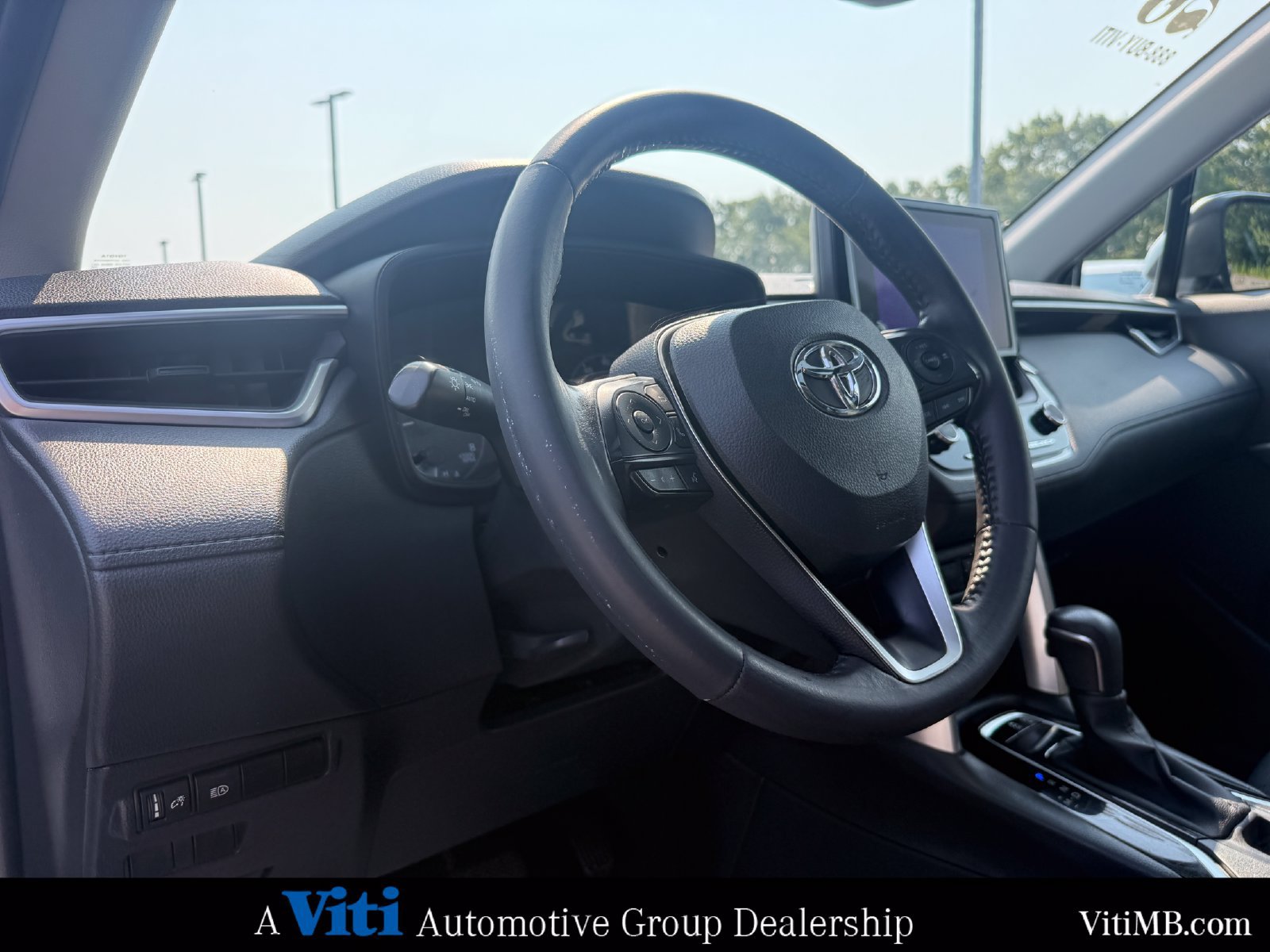 Used 2023 Toyota Corolla Cross LE w/ Moonroof Package AWD/4WD image 17