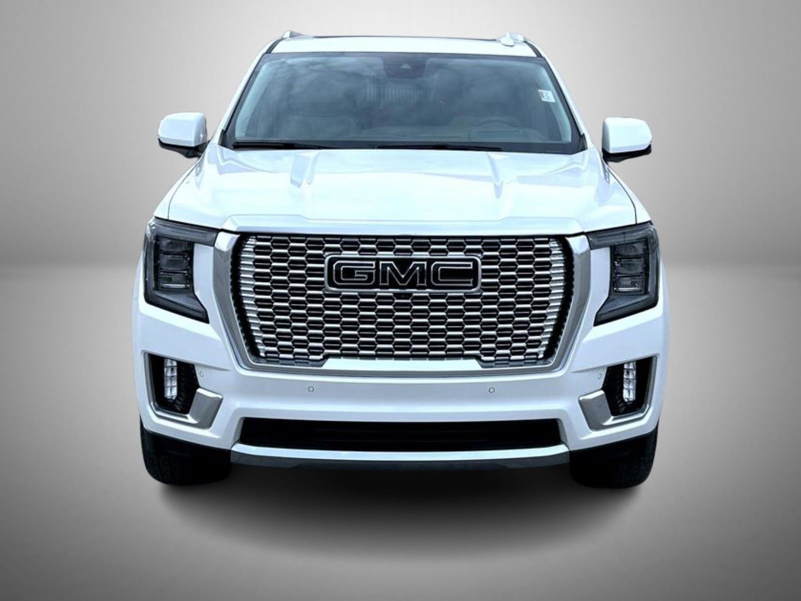 Used 2023 GMC Yukon Denali w/ Max Trailering Package image 2