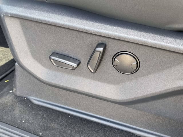 New 2026 Ford Expedition Max Active RWD image 18