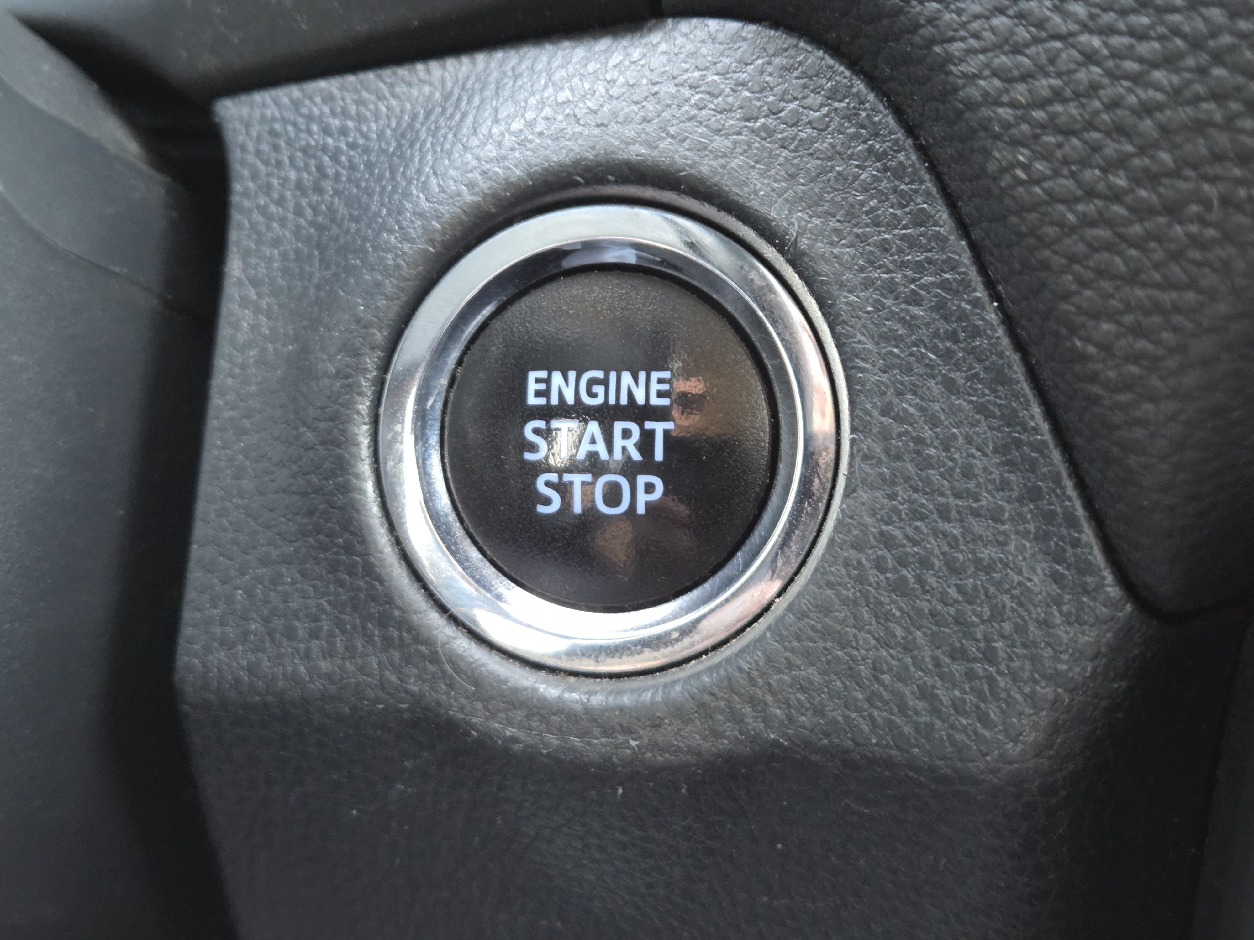 Used 2020 Toyota RAV4 XLE w/ Convenience Package AWD/4WD image 21