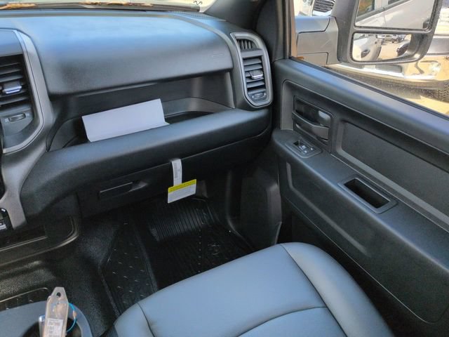 New 2026 RAM 3500 Tradesman AWD/4WD image 16