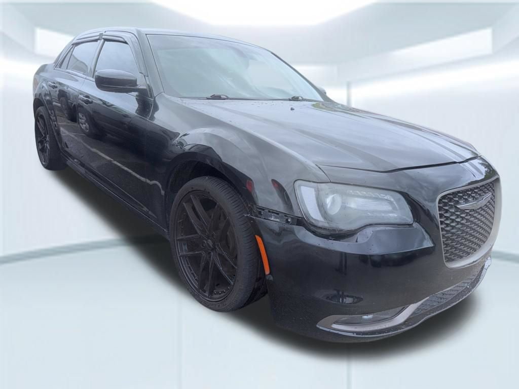 Used 2017 Chrysler 300 S RWD image 12
