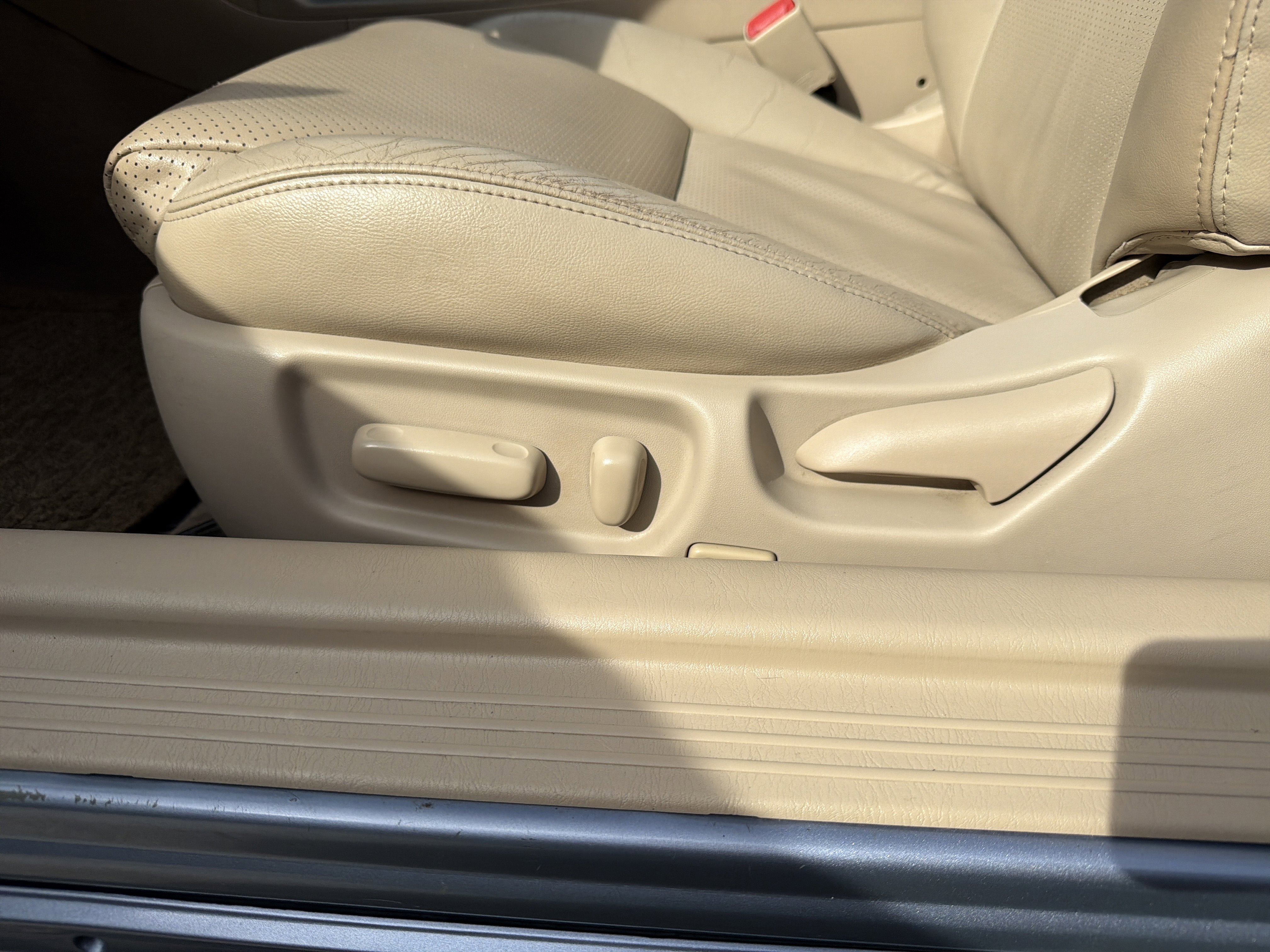 Used 2007 Toyota Solara SLE image 21