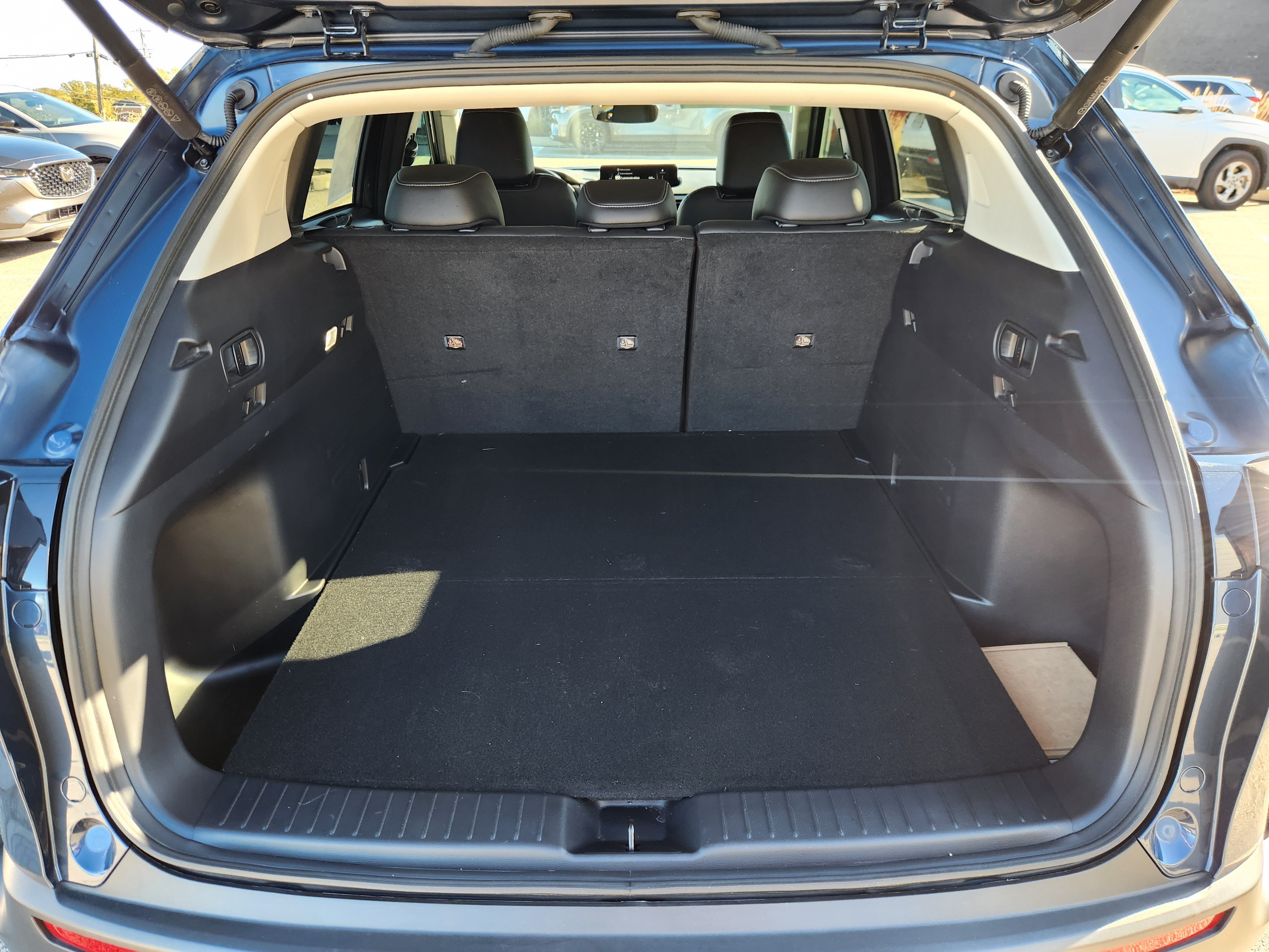 Certified 2025 MAZDA CX-50 AWD 2.5 S w/ Premium Package image 19