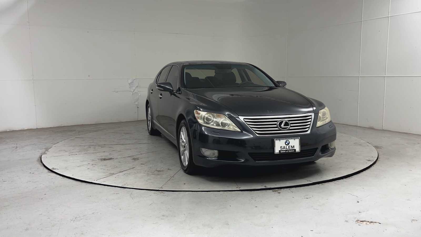 Used 2010 Lexus LS 460 w/ Comfort Pkg RWD image 5