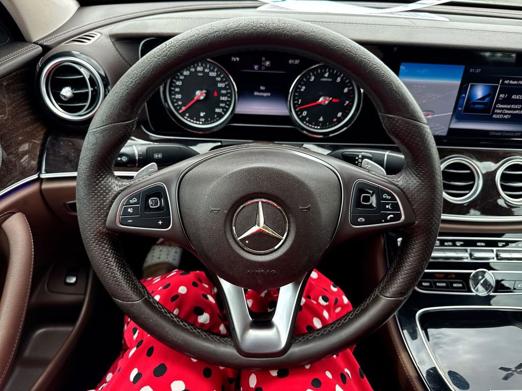 Used 2017 Mercedes-Benz E 300 image 14