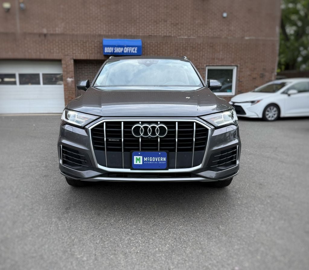 Used 2021 Audi Q7 2.0T Premium Plus w/ Premium Plus Package AWD/4WD image 2