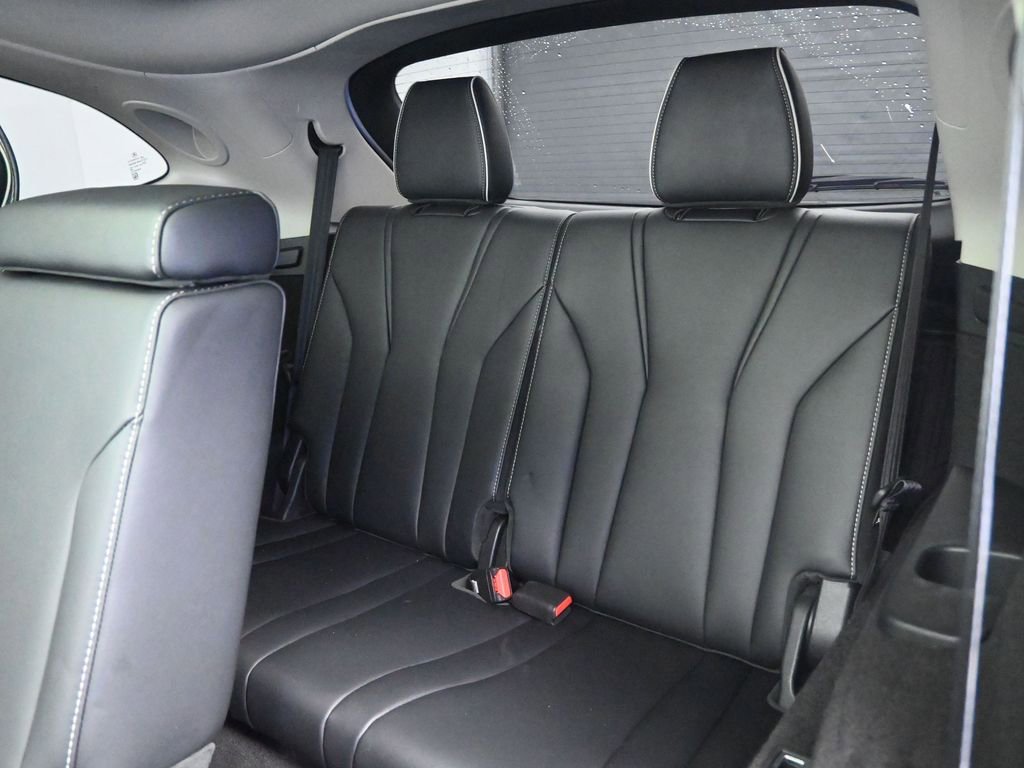Used 2023 Acura MDX SH-AWD w/ Advance Package image 32