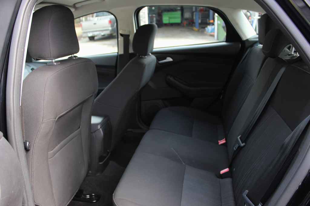 Used 2017 Ford Focus SE image 24