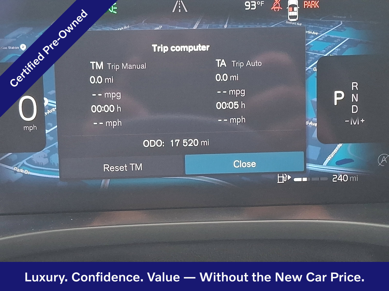 Certified 2025 Volvo XC60 B5 Ultra AWD/4WD image 21