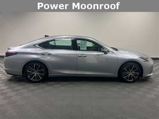 Certified 2025 Lexus ES 350 w/ Premium Package image 4