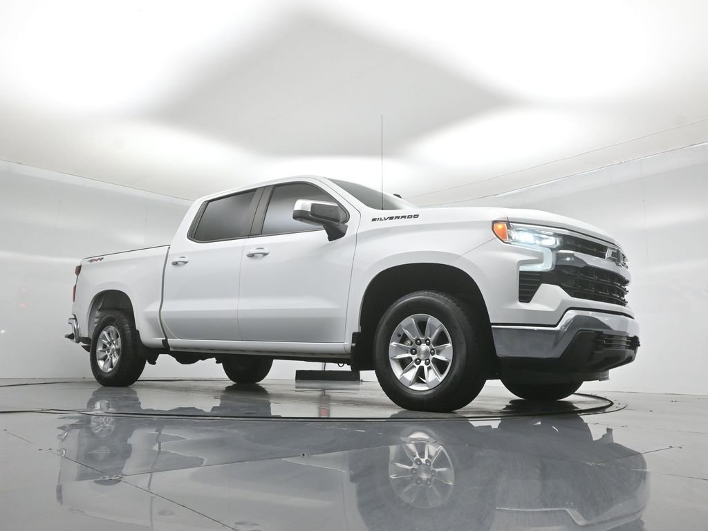 Used 2023 Chevrolet Silverado 1500 LT w/ LPO, Dark Essentials Package AWD/4WD image 4