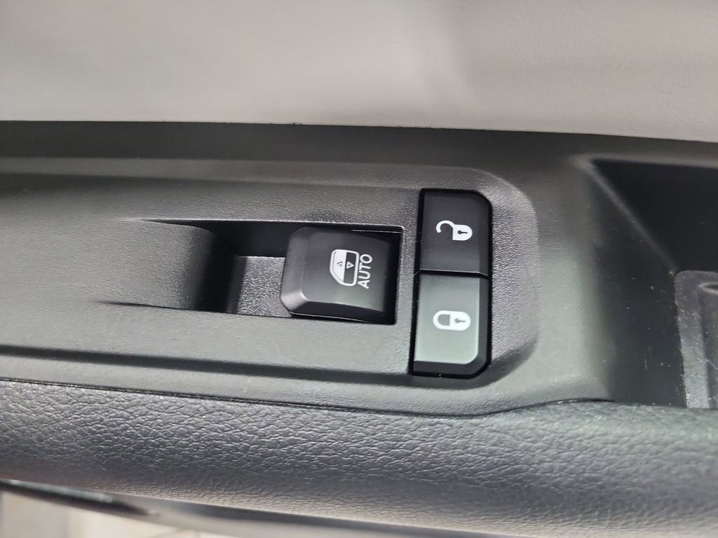 Used 2022 Jeep Compass Limited image 23