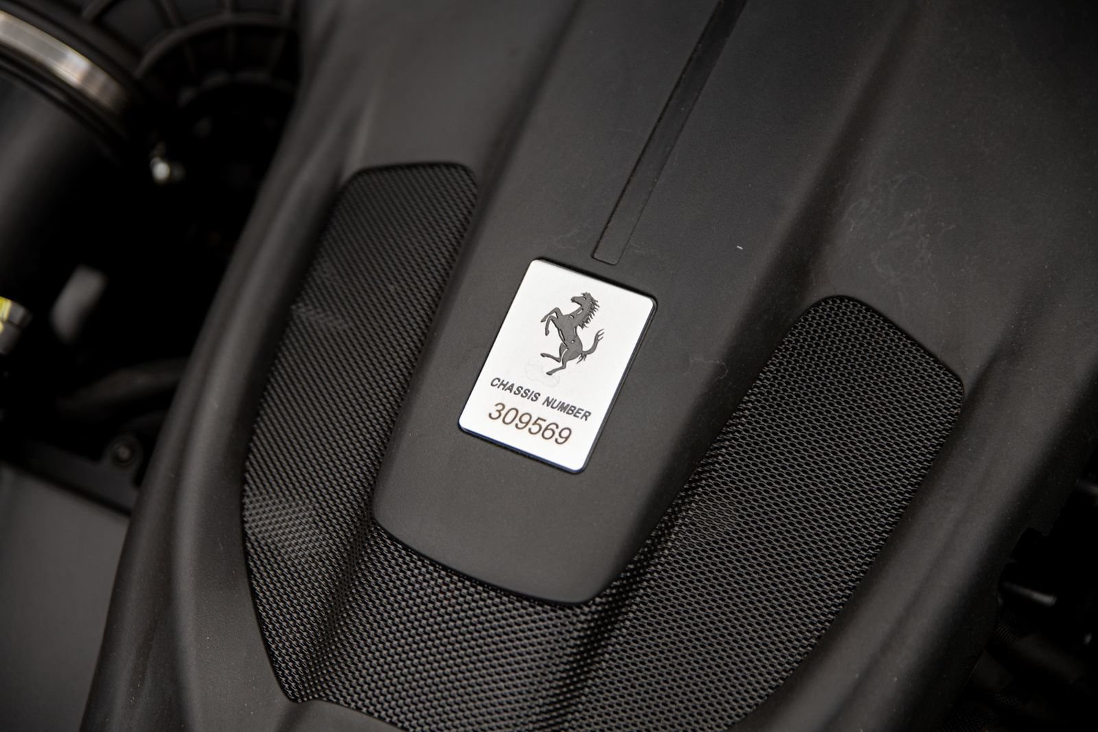 Used 2024 Ferrari Roma Spider RWD image 35