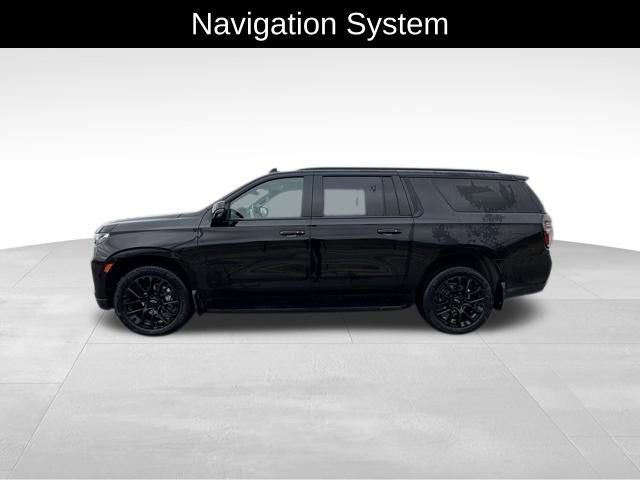 Used 2022 Chevrolet Suburban RST w/ Sport Performance Package image 4