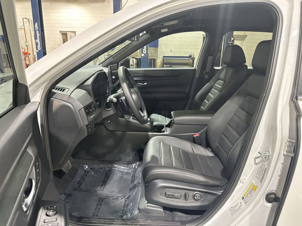 Used 2025 Honda CR-V Sport-L image 13