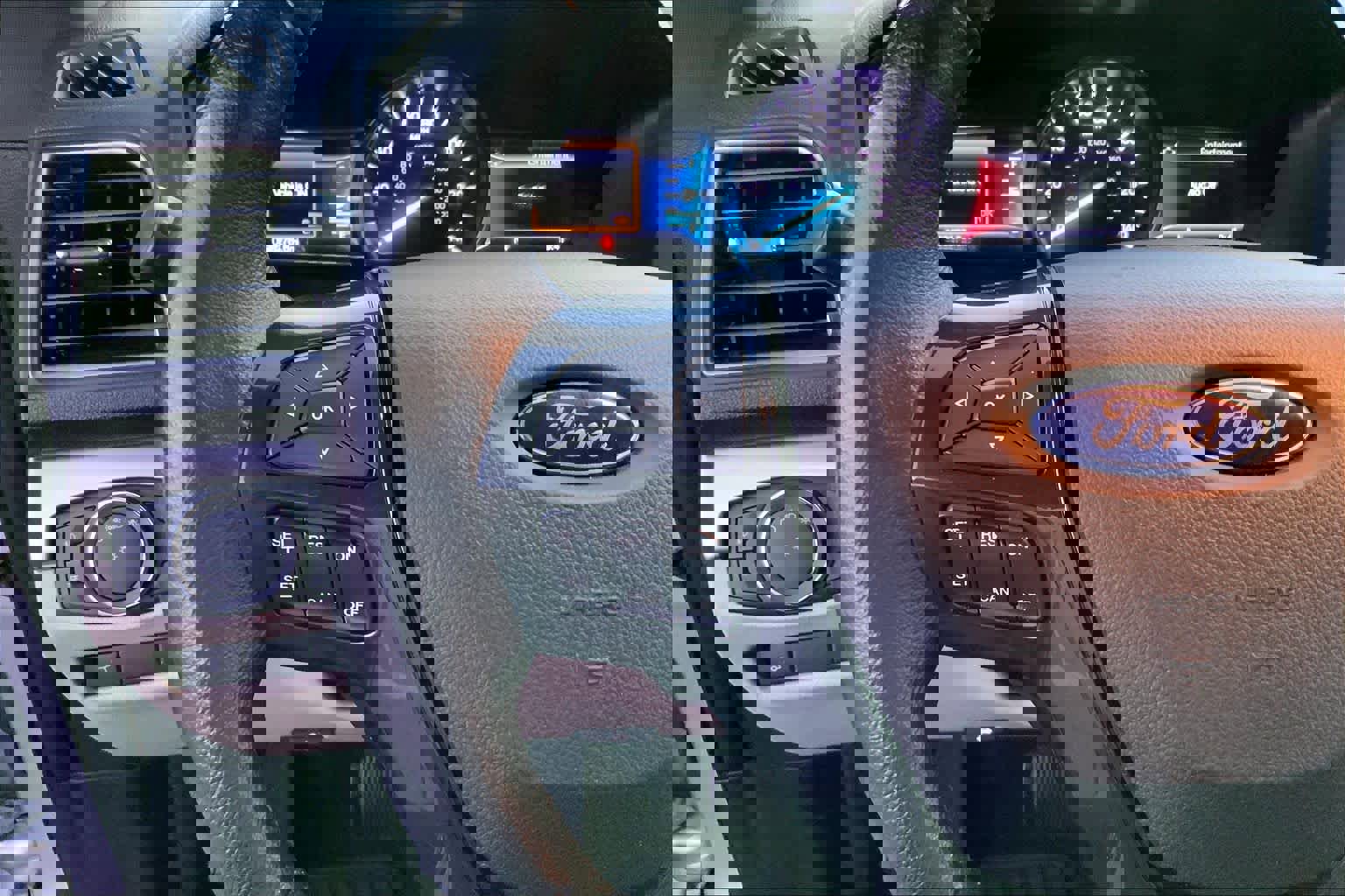 Used 2018 Ford Explorer XLT w/ Equipment Group 202A image 23