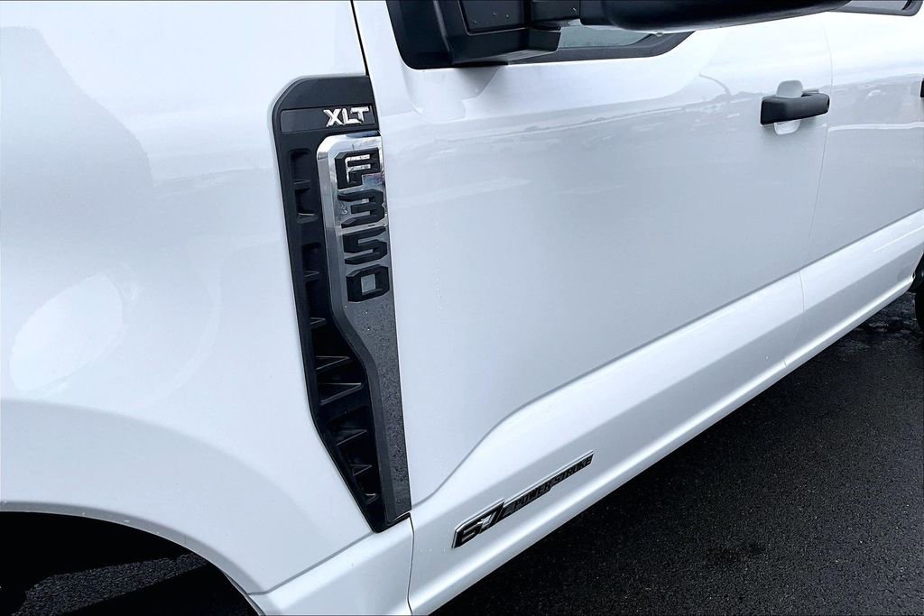 Used 2024 Ford F350 XLT image 8