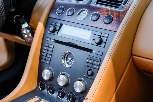 Used 2008 Aston Martin V8 Vantage Roadster RWD image 46