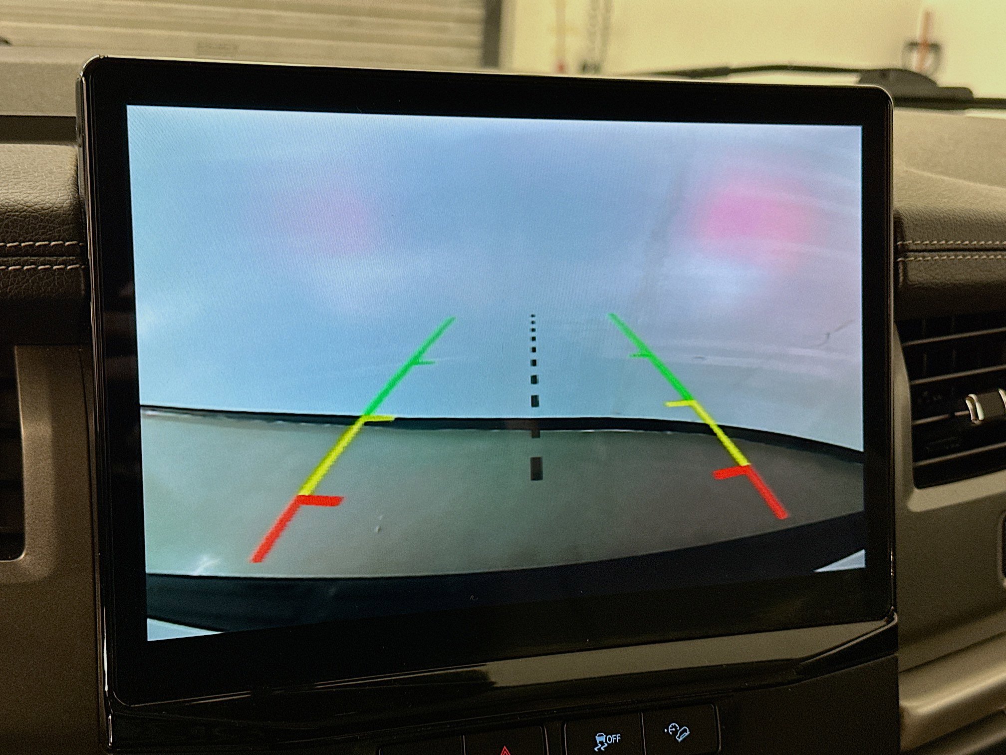 Used 2024 Ford Expedition Max XLT image 23