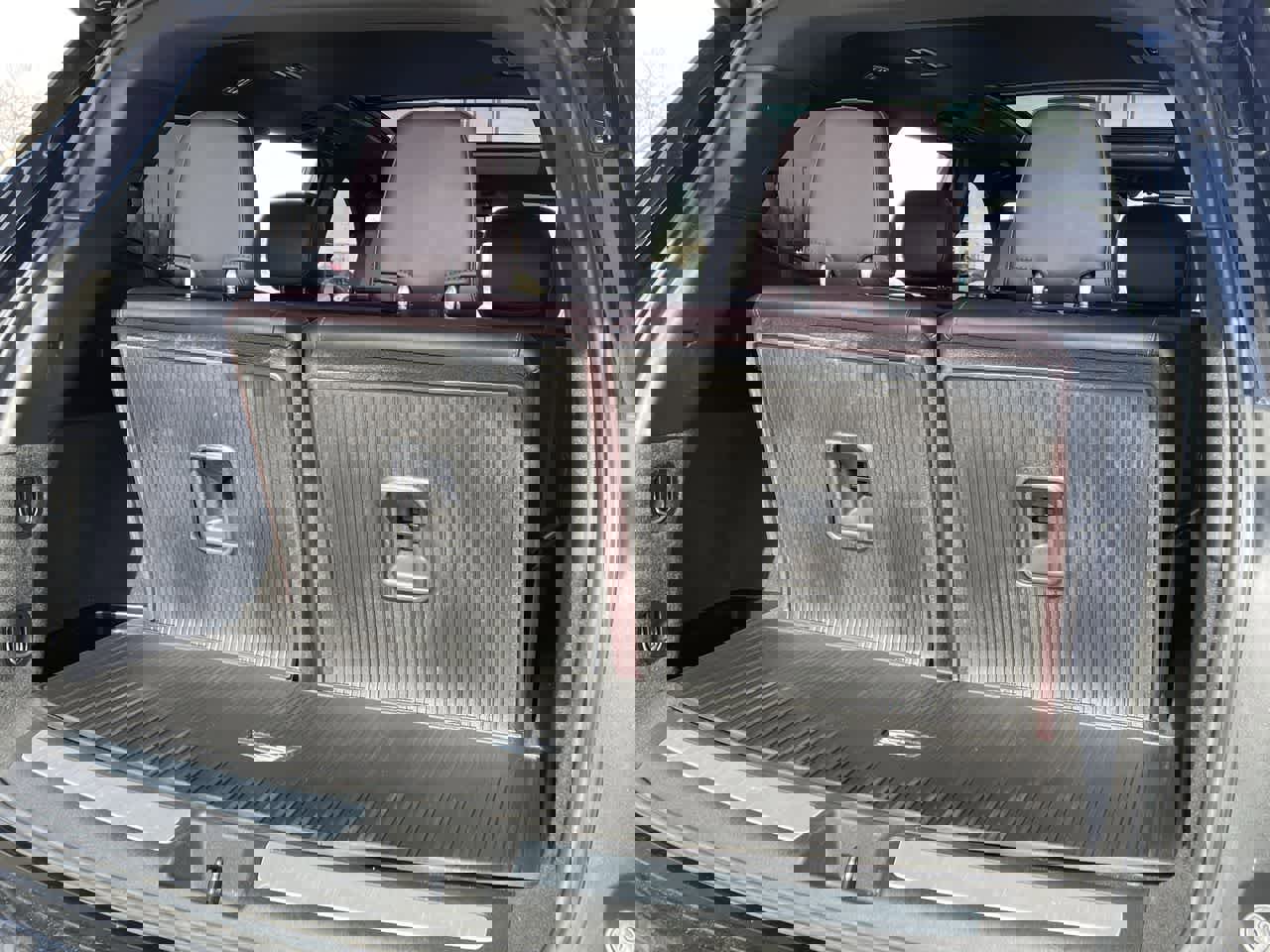 Used 2021 Cadillac XT6 Premium Luxury w/ LPO, Floor Liner Package image 17