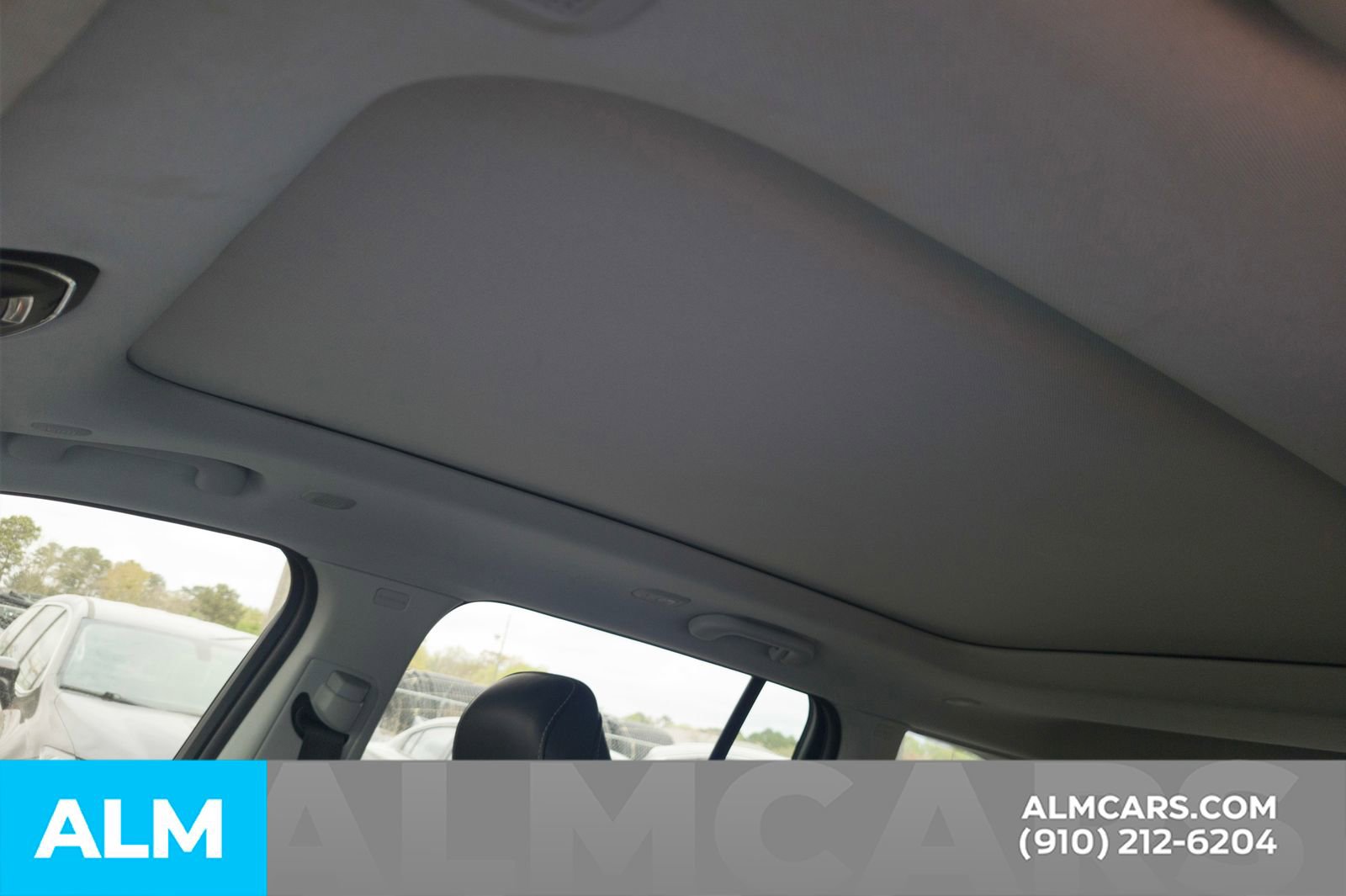 Used 2023 Jeep Grand Cherokee 4WD 4xe image 18